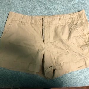 GAP favorite chino shorts